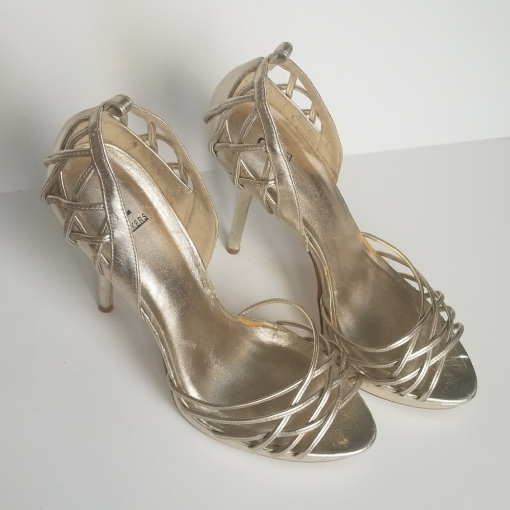 🏷5/$25 bakers heels size 9m glam gold shinny